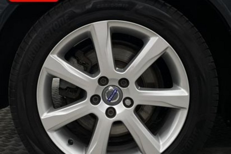 Volvo V70 V70 D4 LINJE SVART BI-XENON+PDC+NAVI+TEMPOMAT+
