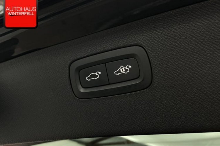 Volvo XC90 XC90 T8 AWD Recharge 7SITZ+AHK+MEMO+STANDHEIZUNG