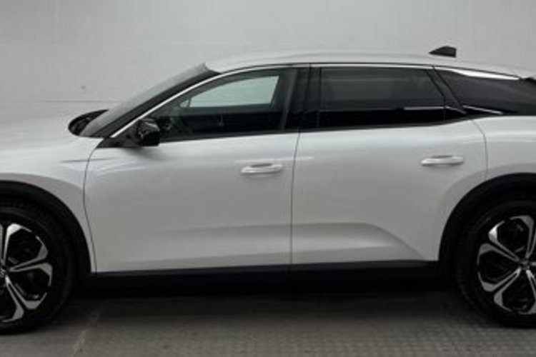 Citroën C5 X C5 X PureTech 130 EAT8 PLUS SITZHEIZUNG+KAMERA+