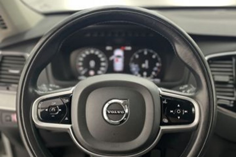 Volvo XC90 XC90 B5 D AWD 7SITZER+AHK+MEMORY+360+KEYLESS+
