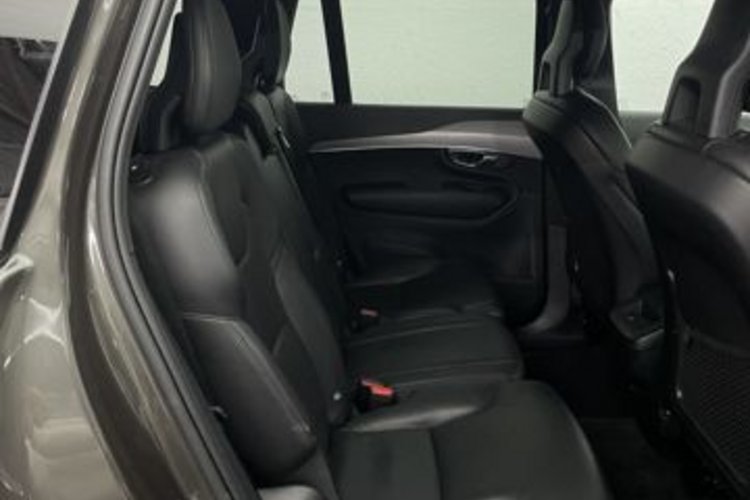 Volvo XC90 XC90 B5 D AWD PRO 7SITZER+KAMERA+KEYLESS+CARPLAY