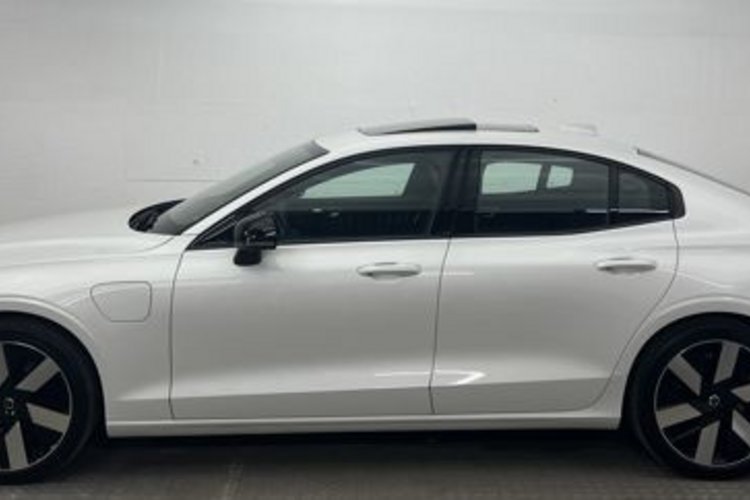 Volvo S60 S60 T8 AWD PLUS DARK RECH PANO+360+MEMO+STANDHZG