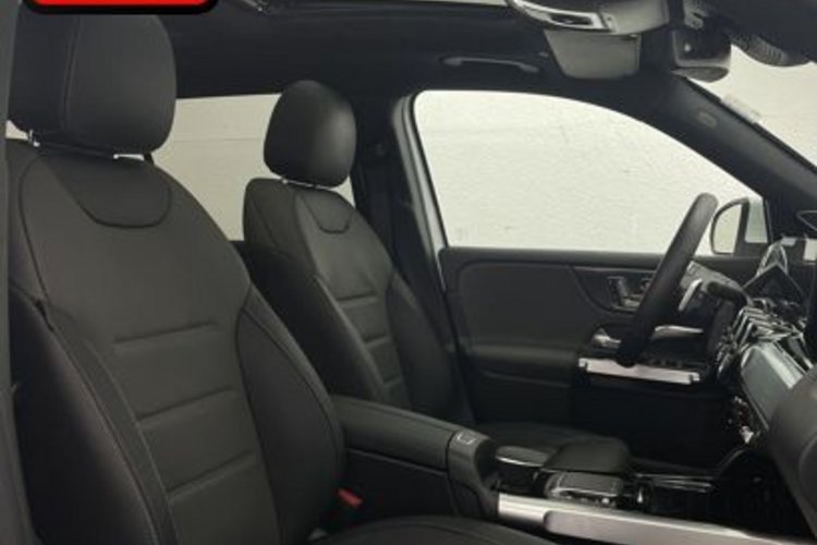Mercedes-Benz GLB 35 AMG GLB 35 AMG CARBON 4M 7SITZ+PANO+360+HUD+MEMO+