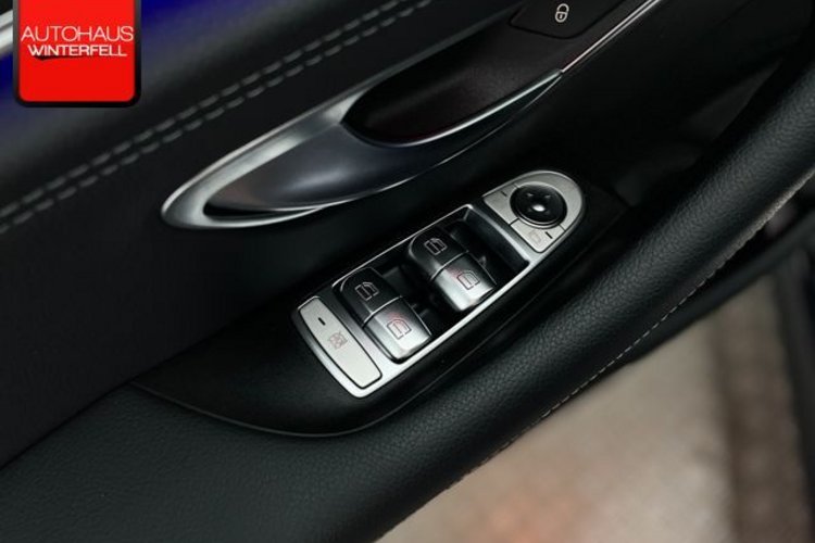 Mercedes-Benz E 300 E 300 de T 4M AMG NIGHT PANO+AHK+HUD+DISTRONIC+