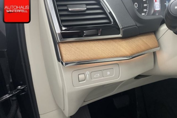 Volvo XC90 XC90 T8 INSCRIPTION RECH AWD 7SITZ+PANO+LUFT+360