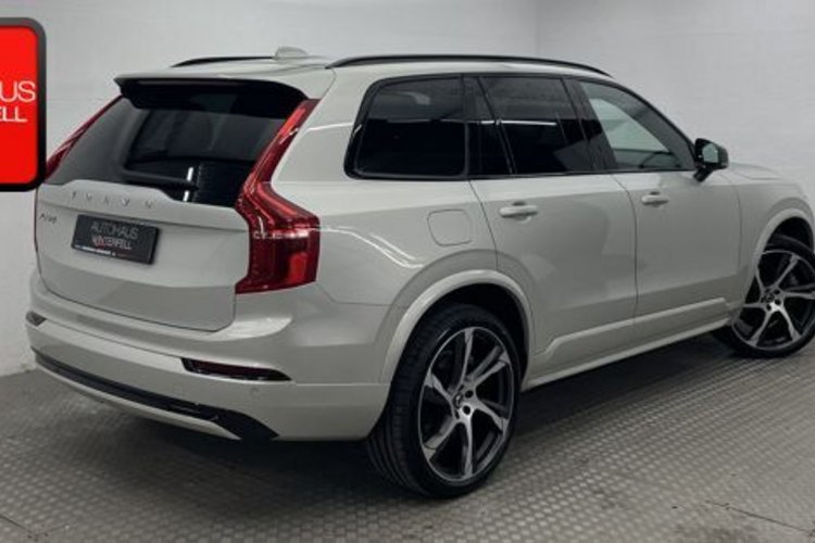 Volvo XC90 XC90 T8 R-DESIGN RECH AWD 7SITZ+PANO+AHK+STANDH+