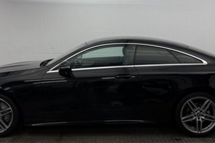 Mercedes-Benz E 200 E 200 Coupe AMG SPORT LED+WIDESCREEN+KAMERA+