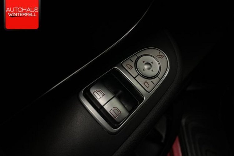 Mercedes-Benz V 220 V 220 d LANG 4M DESIGN 7SITZ+AHK+LUGANO+KAMERA+
