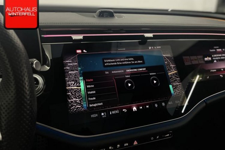Mercedes-Benz E 300 E 300 e T AMG LINE PREMIUM PLUS PANO+SUPER+HUD+