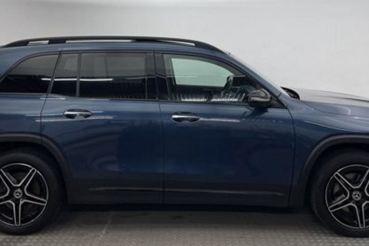Mercedes-Benz GLB 220 GLB 220 d 4M AMG NIGHT PANO+AHK+MEMO+STANDHEIZUN