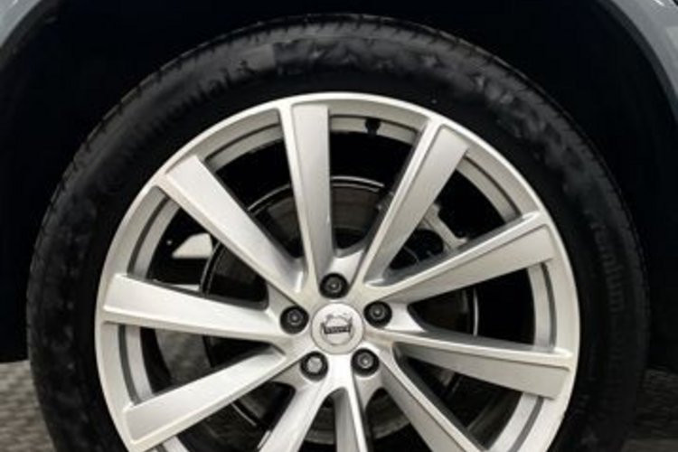 Volvo XC90 XC90 T8 INSCRIPTION RECH AWD 7SITZ+PANO+21Z+H/K+