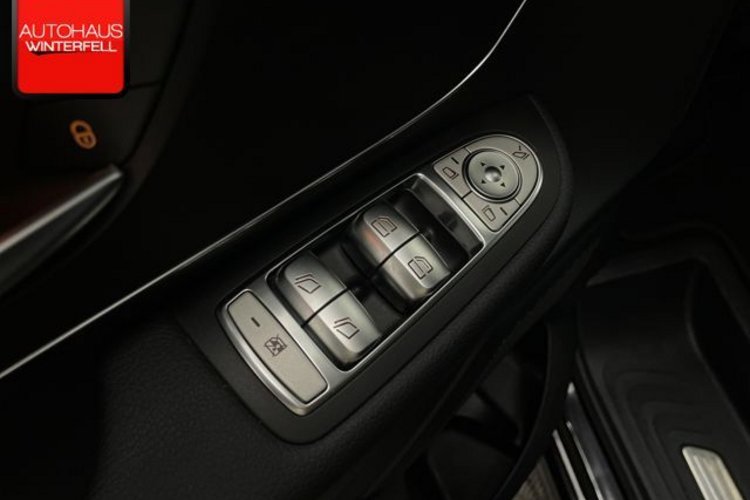 Mercedes-Benz V 300 V 300 d lang 9G AMG NIGHT 7SITZ+PANO+DIGISPIEGEL