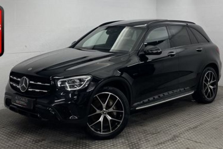 Mercedes-Benz GLC 300 GLC 300 de 4M NIGHT AMG 20Z PANO+AHK+AIR-BODY+