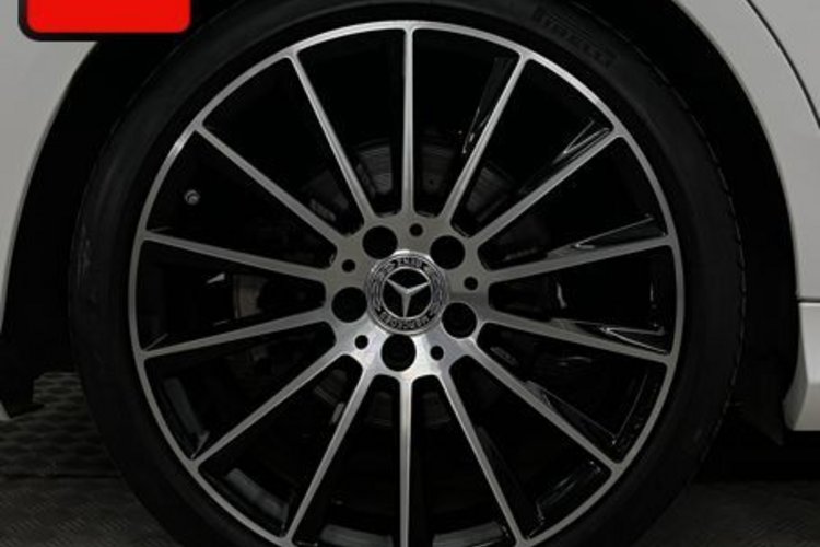 Mercedes-Benz C 300 C 300 e AMG NIGHT PANO+AIRMATIC+KEYLESS+KAMERA+
