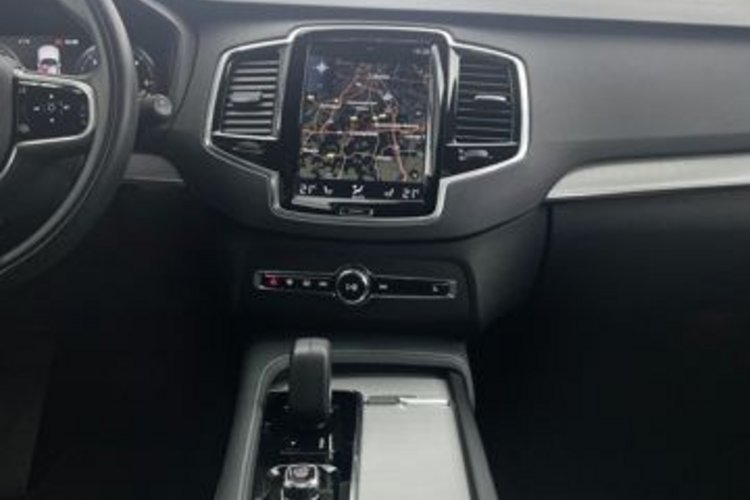 Volvo XC90 XC90 B5 AWD PRO 7SITZ+PANO+STANDHEIZUNG+VOLL-LED