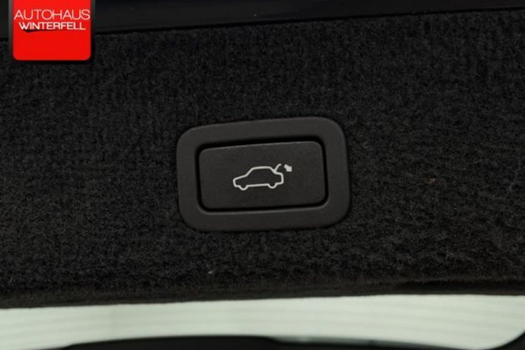 Volvo V70 V70 D4 LINJE SVART BI-XENON+PDC+NAVI+TEMPOMAT+