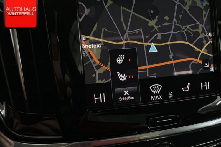 Volvo V90 V90 D4 PRO PANO+AHK+360+HUD+H&amp;K+STANDHEIZUNG+LED