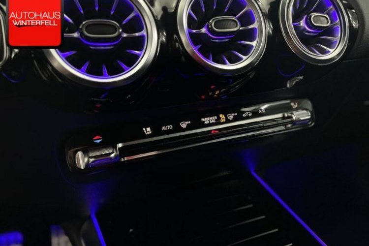 Mercedes-Benz GLA 200 GLA 200 AMG CARBON LED+20Z+KAMERA+MBUX+CARPLAY+