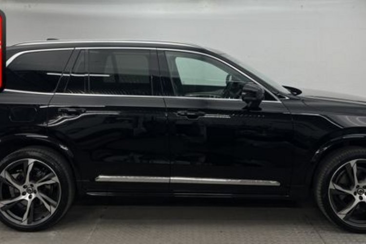 Volvo XC90 XC90 T8 RECH AWD INSCRIPTION 7SITZ+PANO+AHK+22Z+