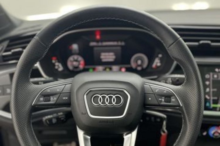 Audi Q3 Q3 Sportback 40 TDI qu S line PANO+AHK+STANDHZG+