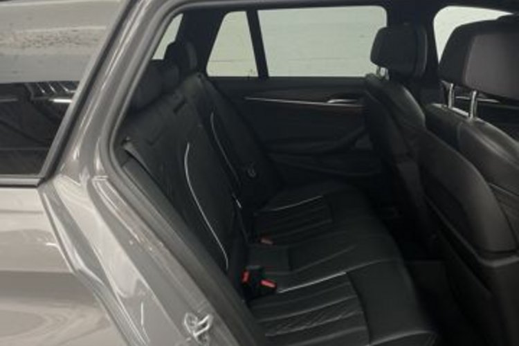 BMW 540 540 d xDrive Touring M SPORT PANO+HUD+MEMO+H/K+