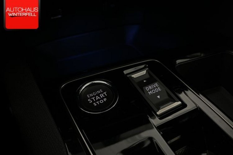 Peugeot 5008 5008 Hybrid 136 e-DSC GT BLACK TONE 7SITZ+PANO+