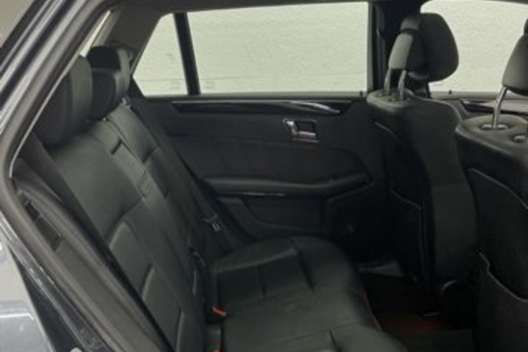 Mercedes-Benz E 300 E 300 T CDI AVANTGARDE PANO+AHK+NACHT+H&amp;K+MEMORY