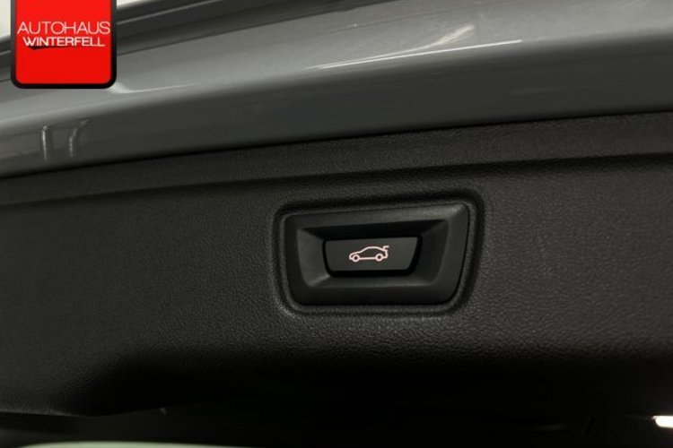 BMW 330 330e Touring xDrive M SPORT PANO+HUD+HIFI+ACC+