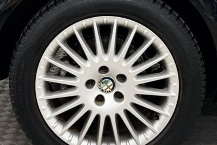 Alfa Romeo 159 Alfa 159 MEDIUM 1.9 JTD 8V TEMPOMAT+KLIMA+