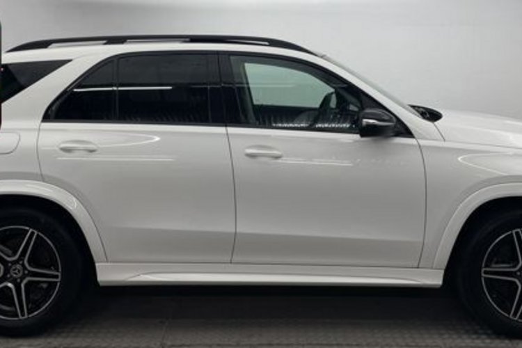 Mercedes-Benz GLE 300 GLE 300 d 4M AMG NIGHT PANO+DISTRONIC+AUGMENTED+