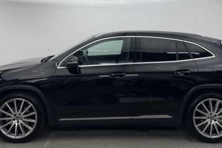 Mercedes-Benz GLA 200 GLA 200 AMG CARBON LED+20Z+KAMERA+MBUX+CARPLAY+