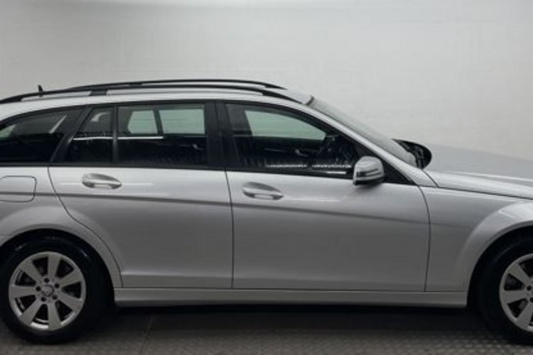 Mercedes-Benz C 200 C 200 T CDI BlueEfficiency NAVI+PDC+TEMPOMAT+