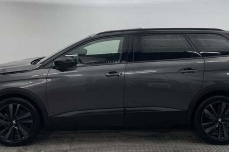 Peugeot 5008 5008 Hybrid 136 e-DSC GT BLACK TONE 7SITZ+PANO+