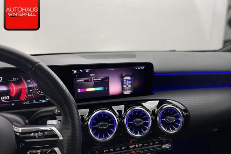 Mercedes-Benz A 200 A 200 d Limousine AMG NIGHT PANO+MEMO+KEYLESS+