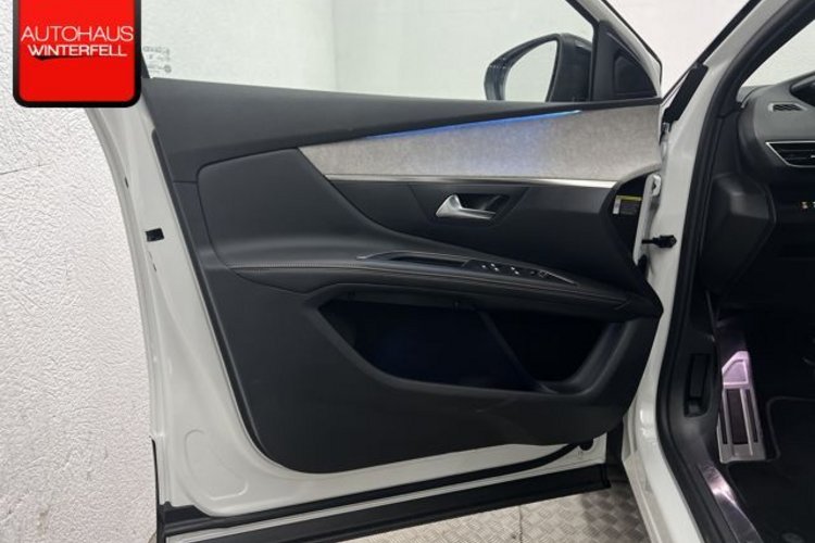 Peugeot 5008 5008 Hybrid 136 e-DSC GT BLACK TONE 7SITZ+PANO+