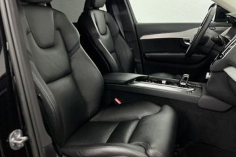 Volvo XC90 XC90 T8 RECH AWD PLUS DARK 7SITZ+STANDHEIZUNG+