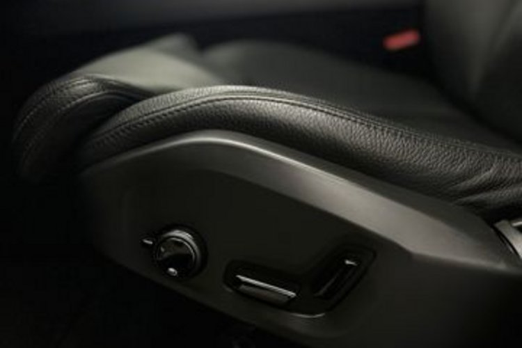 Volvo XC60 XC60 T6 AWD Rech. Inscription PANO+22Z+AHK+STAND