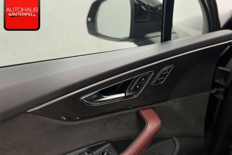 Audi SQ7 SQ7 4.0 TFSI qu 7SITZ+PANO+CARBON+AHK+STANDHZG+
