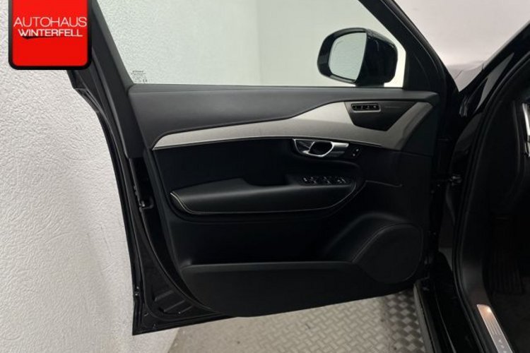 Volvo XC90 XC90 B5 D PLUS DARK AWD 7SITZ+PANO+AHK+360+MEMO+