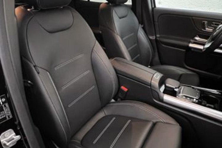 Mercedes-Benz GLA 250 GLA 250 AMG NIGHT HUD+360+MEMORY+STANDHEIZUNG+