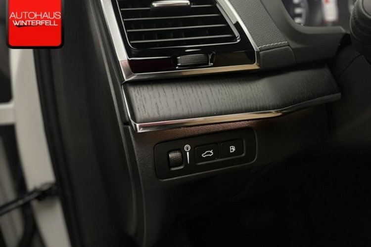 Volvo XC90 XC90 T8 INSCRIPTION RECH AWD 7SITZ+PANO+AHK+MEMO