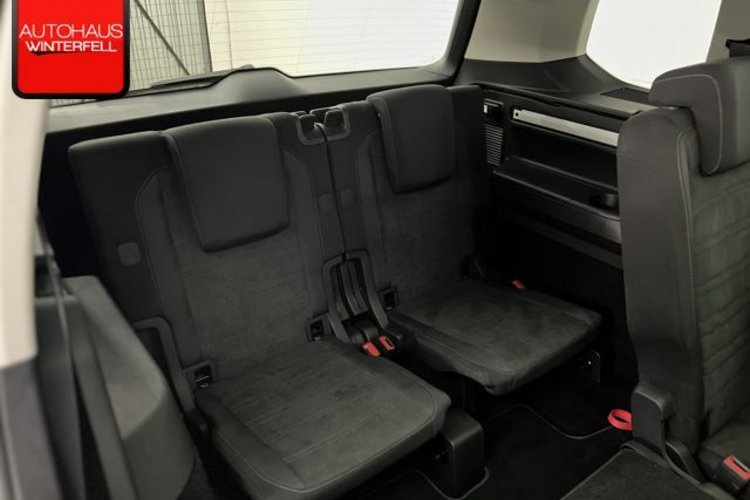 Volkswagen Touran Touran 2.0 TDI 7SITZ+PANO+AHK+STANDHEIZUNG+KAMER
