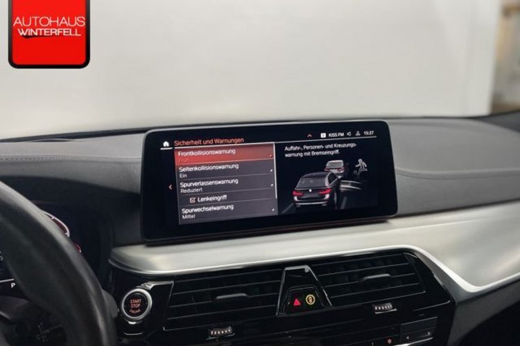 BMW 530 530d xDrive Touring Luxury Line PANO+AHK+360+HUD