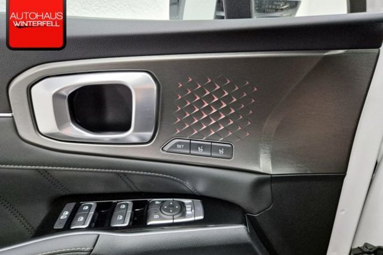 Kia Sorento Sorento Platinum 4WD Plug-In Hybrid PANO+AHK+360