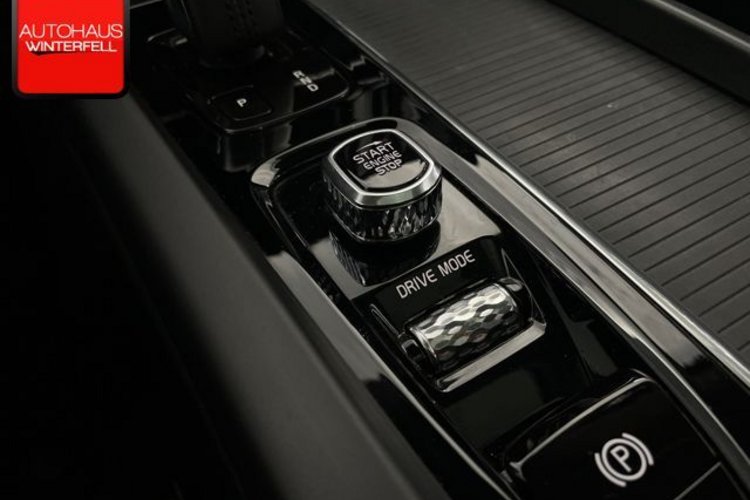 Volvo XC60 XC60 B4 B PRO PANO+AHK+360+MEMO+STANDHEIZUNG+LED