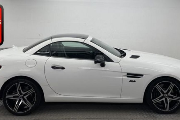 Mercedes-Benz SLC 200 SLC 200 AMG FINAL EDITION PANO+LED+MEMO+AIRSCARF