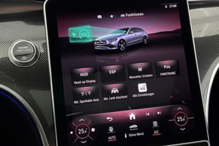 Mercedes-Benz C 300 C 300 4M T AMG PANO+MEMORY+360+HUD+NAPPA+LED+