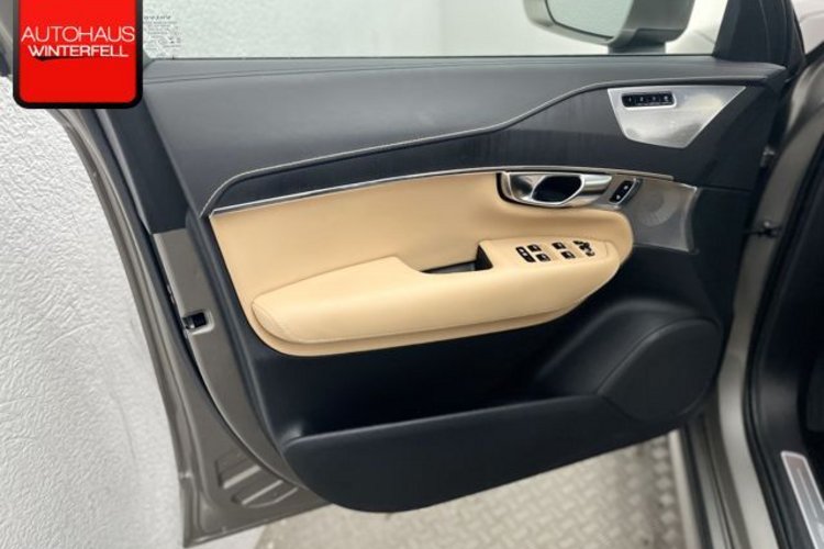 Volvo XC90 XC90 T8 PLUS BRIGHT RECH AWD 7SITZ+PANO+AHK+B&amp;W+