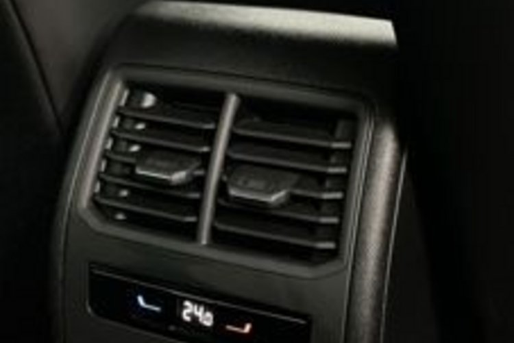 Seat Leon Leon Sportstourer 1.5 eTSI FR STANDHZG+AHK+ACC+