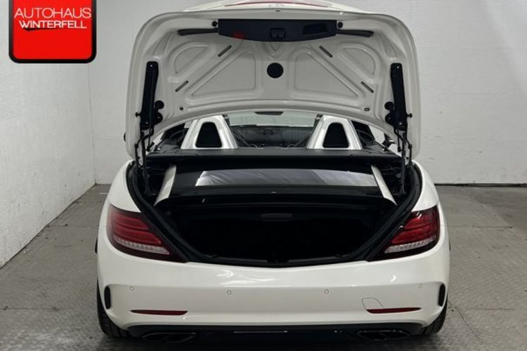 Mercedes-Benz SLC 43 AMG SLC 43 AMG PERFOR CARBON KAMERA+MEMO+KEYLESS